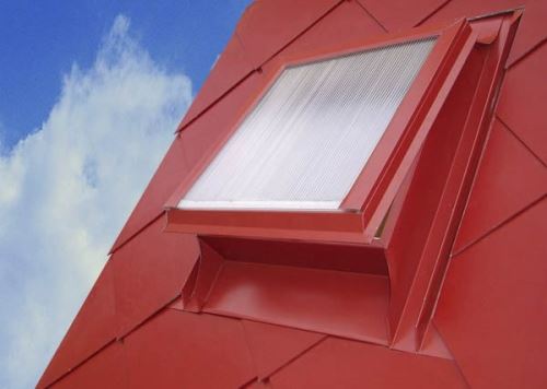 Mansardă de acoperiș din aluminiu cu macrolon, 600 x 600, roșu